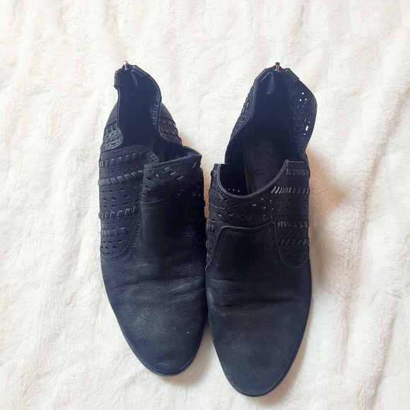 Vince Camuto | Prasanta Boot - Picture 3 of 5